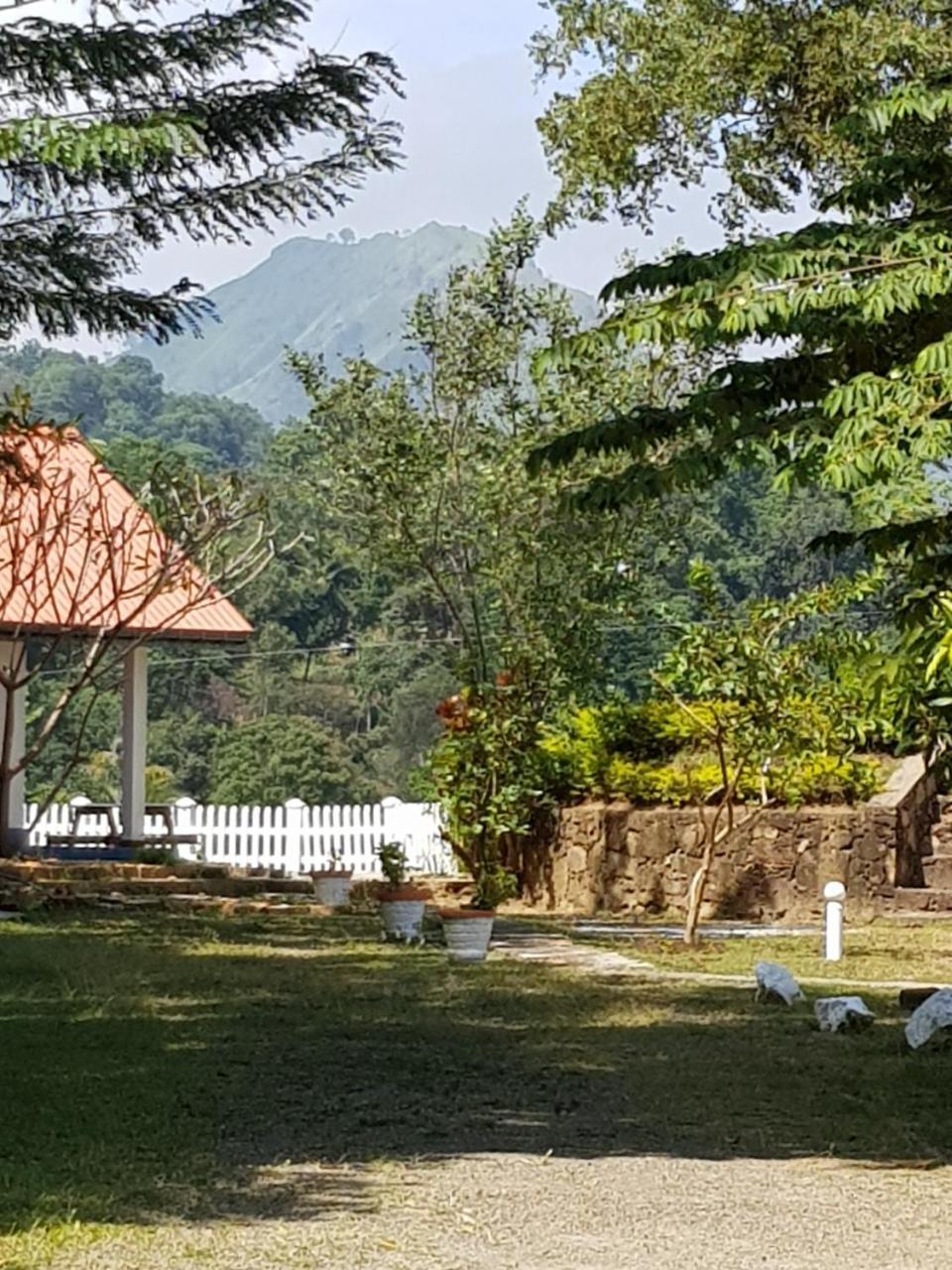 Feelin' Good Resort Ella Bagian luar foto